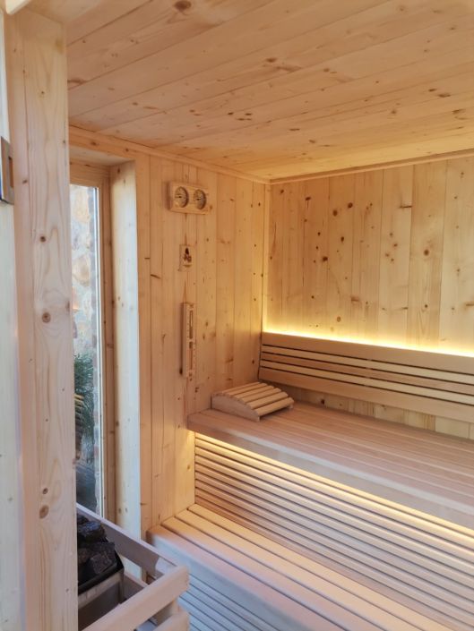 Spruce and And American Basswood Sauna